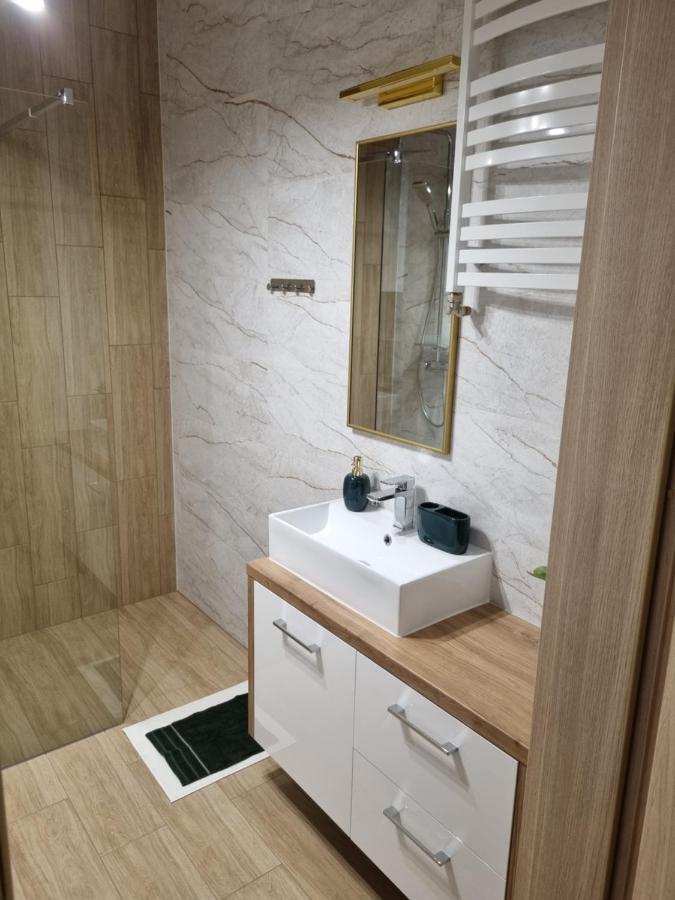 Apartament Sloneczny -Sciegiennego Kielce Exterior photo